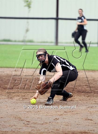 Thumbnail 3 in Isabella vs Chilton County (Mustang Invitational) photogallery.