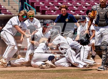 Thumbnail 3 in South El Monte vs. Oxford Academy (CIF SS DIV 7 Championship) photogallery.