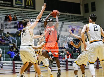 Thumbnail 1 in Westbury Christian vs South Miami (Allstate Sugar Bowl Classic) photogallery.