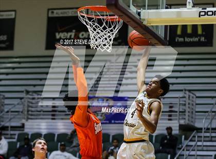 Thumbnail 1 in Westbury Christian vs South Miami (Allstate Sugar Bowl Classic) photogallery.