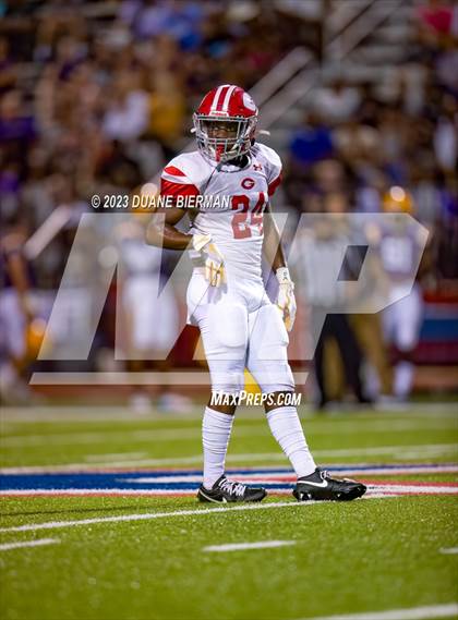 Thumbnail 2 in DeSoto Central vs. Germantown photogallery.