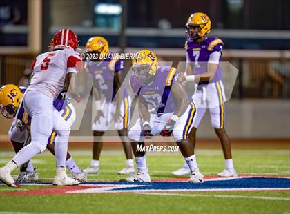 Thumbnail 3 in DeSoto Central vs. Germantown photogallery.