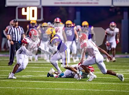 Thumbnail 3 in DeSoto Central vs. Germantown photogallery.