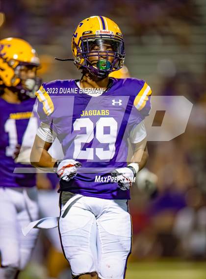 Thumbnail 2 in DeSoto Central vs. Germantown photogallery.