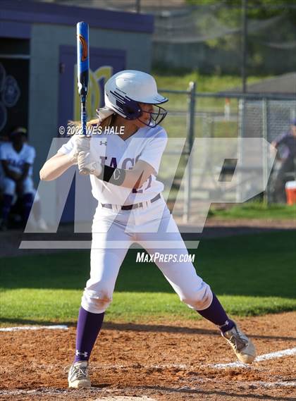 Thumbnail 3 in Hernando @ DeSoto Central photogallery.