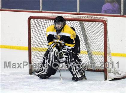Thumbnail 2 in Oakville vs. SLUH photogallery.