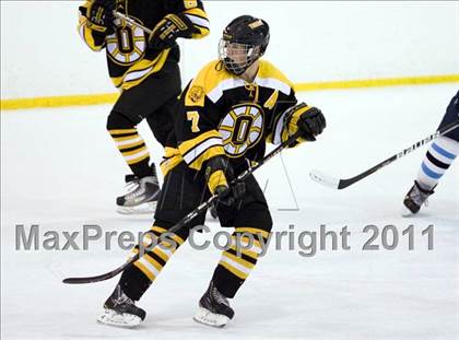 Thumbnail 3 in Oakville vs. SLUH photogallery.