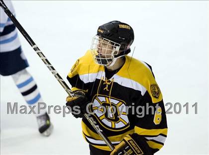 Thumbnail 2 in Oakville vs. SLUH photogallery.