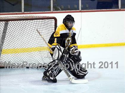 Thumbnail 3 in Oakville vs. SLUH photogallery.