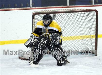 Thumbnail 3 in Oakville vs. SLUH photogallery.