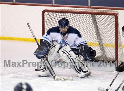 Thumbnail 1 in Oakville vs. SLUH photogallery.