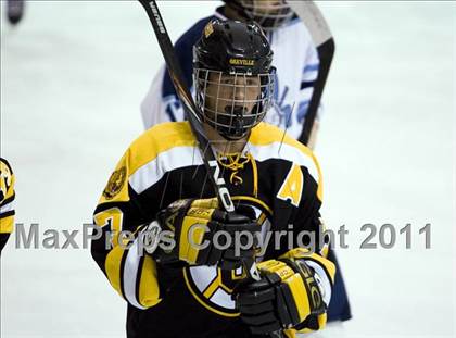 Thumbnail 2 in Oakville vs. SLUH photogallery.