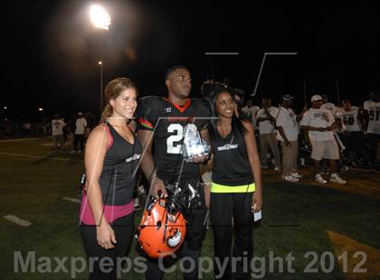Thumbnail 2 in Cass Tech vs Brother Rice (Prep Kickoff Classic) photogallery.