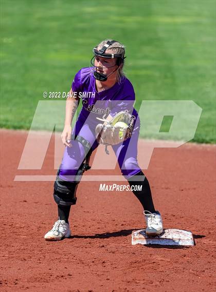 Thumbnail 3 in Davenport West vs Liberty (Varsity Classic) photogallery.