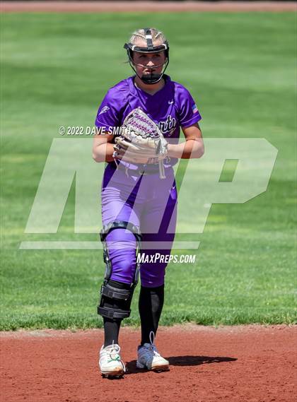 Thumbnail 2 in Davenport West vs Liberty (Varsity Classic) photogallery.