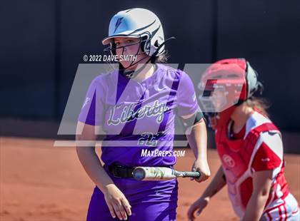 Thumbnail 2 in Davenport West vs Liberty (Varsity Classic) photogallery.