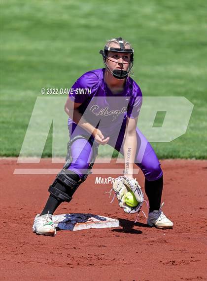 Thumbnail 3 in Davenport West vs Liberty (Varsity Classic) photogallery.