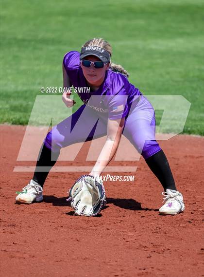 Thumbnail 1 in Davenport West vs Liberty (Varsity Classic) photogallery.