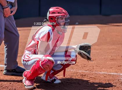Thumbnail 2 in Davenport West vs Liberty (Varsity Classic) photogallery.