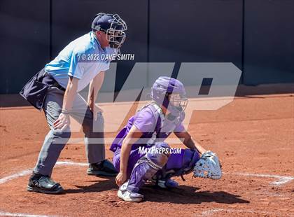 Thumbnail 2 in Davenport West vs Liberty (Varsity Classic) photogallery.