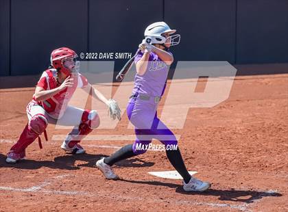 Thumbnail 3 in Davenport West vs Liberty (Varsity Classic) photogallery.