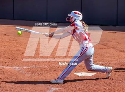 Thumbnail 1 in Davenport West vs Liberty (Varsity Classic) photogallery.