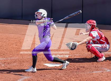 Thumbnail 2 in Davenport West vs Liberty (Varsity Classic) photogallery.