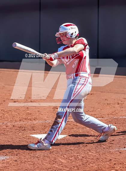 Thumbnail 1 in Davenport West vs Liberty (Varsity Classic) photogallery.
