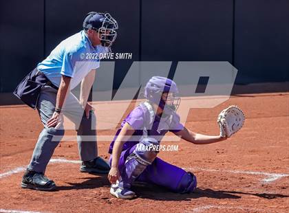 Thumbnail 3 in Davenport West vs Liberty (Varsity Classic) photogallery.