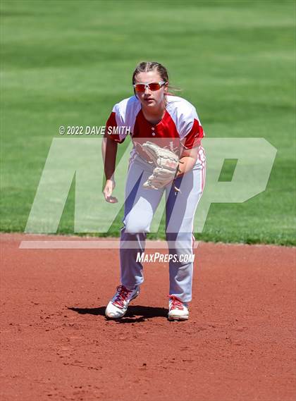 Thumbnail 2 in Davenport West vs Liberty (Varsity Classic) photogallery.