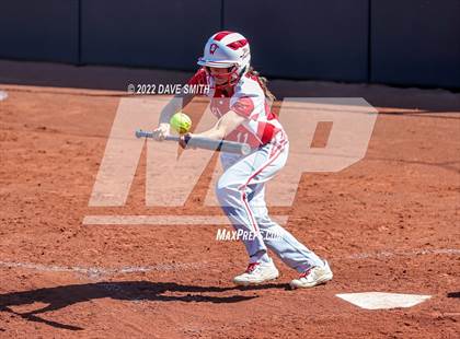Thumbnail 1 in Davenport West vs Liberty (Varsity Classic) photogallery.