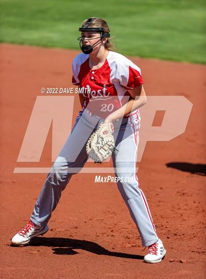 Thumbnail 1 in Davenport West vs Liberty (Varsity Classic) photogallery.