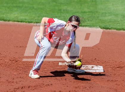 Thumbnail 1 in Davenport West vs Liberty (Varsity Classic) photogallery.