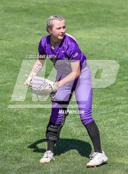 Thumbnail 2 in Davenport West vs Liberty (Varsity Classic) photogallery.