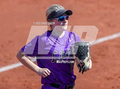 Thumbnail 3 in Davenport West vs Liberty (Varsity Classic) photogallery.