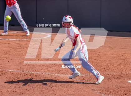 Thumbnail 2 in Davenport West vs Liberty (Varsity Classic) photogallery.