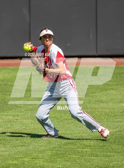 Thumbnail 3 in Davenport West vs Liberty (Varsity Classic) photogallery.