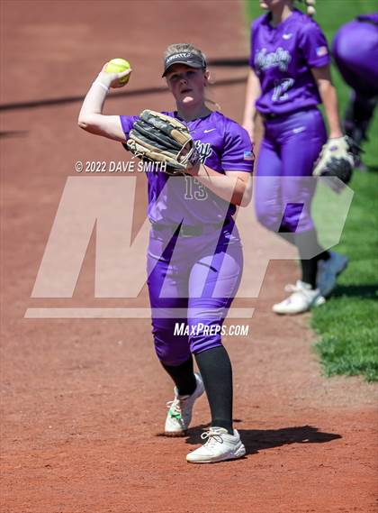 Thumbnail 2 in Davenport West vs Liberty (Varsity Classic) photogallery.