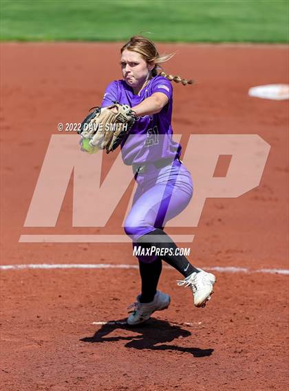 Thumbnail 2 in Davenport West vs Liberty (Varsity Classic) photogallery.