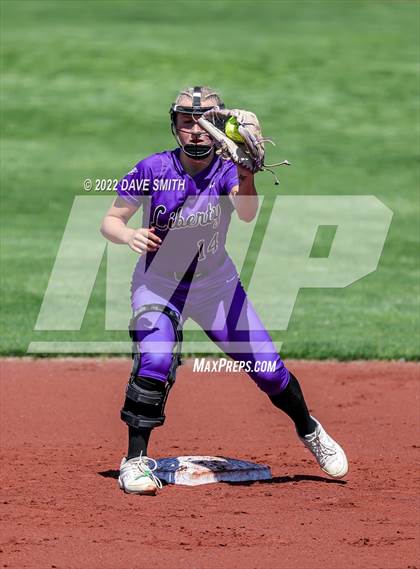 Thumbnail 2 in Davenport West vs Liberty (Varsity Classic) photogallery.