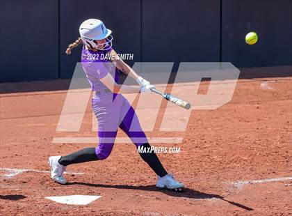 Thumbnail 2 in Davenport West vs Liberty (Varsity Classic) photogallery.