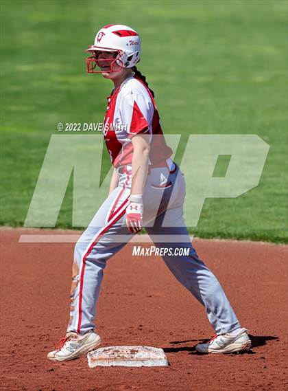 Thumbnail 1 in Davenport West vs Liberty (Varsity Classic) photogallery.