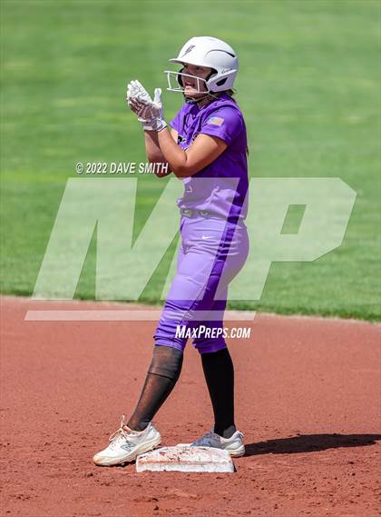 Thumbnail 3 in Davenport West vs Liberty (Varsity Classic) photogallery.