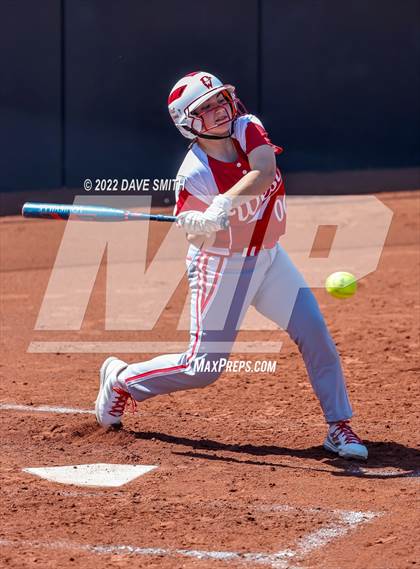 Thumbnail 3 in Davenport West vs Liberty (Varsity Classic) photogallery.