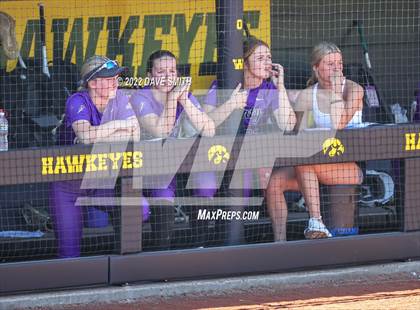 Thumbnail 1 in Davenport West vs Liberty (Varsity Classic) photogallery.