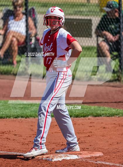 Thumbnail 1 in Davenport West vs Liberty (Varsity Classic) photogallery.