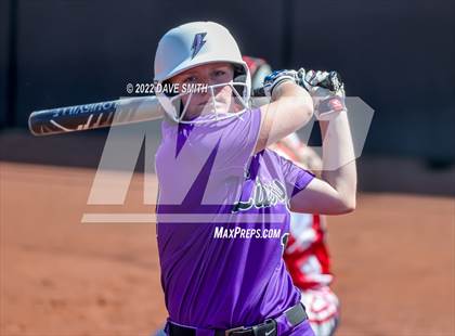 Thumbnail 1 in Davenport West vs Liberty (Varsity Classic) photogallery.