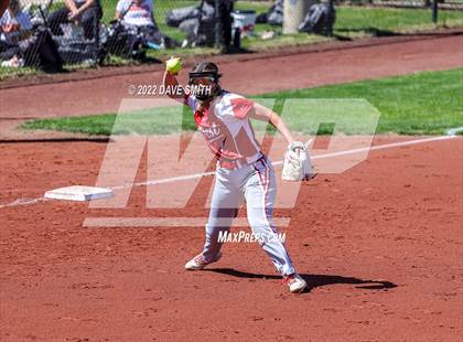 Thumbnail 3 in Davenport West vs Liberty (Varsity Classic) photogallery.
