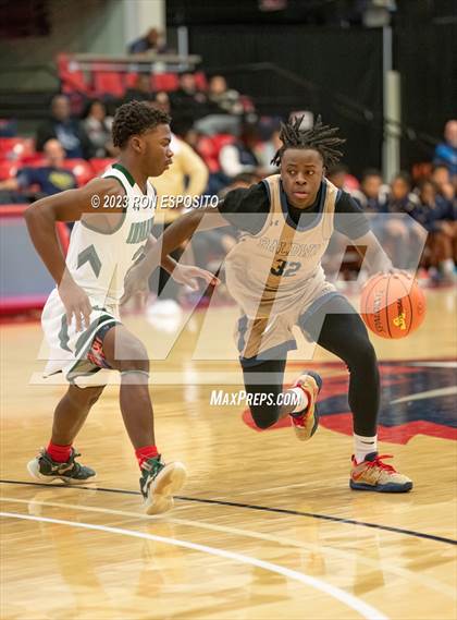 Thumbnail 2 in Baldwin vs Brentwood (NYSPHSAA Class AA Regional) photogallery.