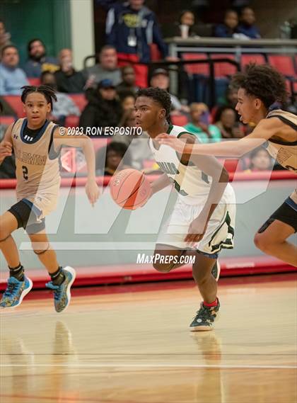 Thumbnail 1 in Baldwin vs Brentwood (NYSPHSAA Class AA Regional) photogallery.